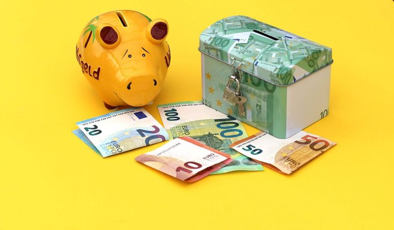 Why our emergency fund and house fund live in separate accounts